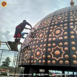 Kubah Masjid Tembaga Terlihat Lebih Estetik